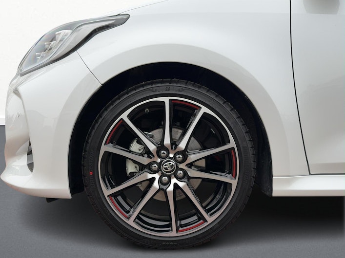 Vehicle image TOYOTA YARIS