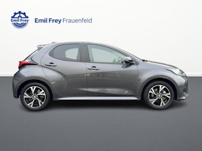 Vehicle image TOYOTA Yaris 1.5 VVT-i HSD Trend