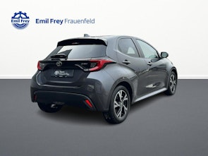 Vehicle image TOYOTA Yaris 1.5 VVT-i HSD Trend