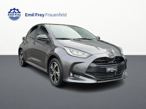 Vehicle image TOYOTA Yaris 1.5 VVT-i HSD Trend