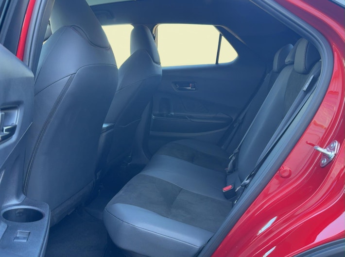 Vehicle image TOYOTA C-HR