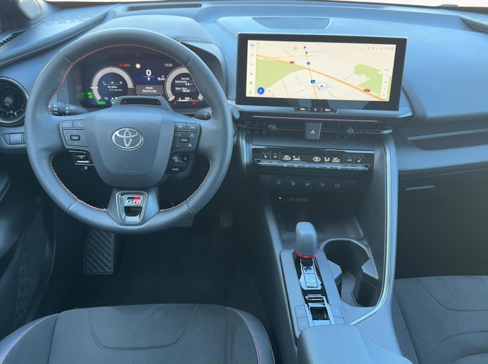 Vehicle image TOYOTA C-HR