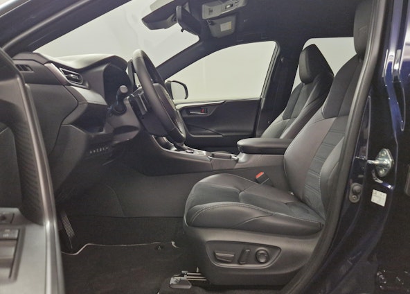 Vehicle image 2 Vehicle image 2