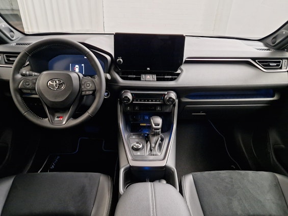 Vehicle image 8 Vehicle image 8