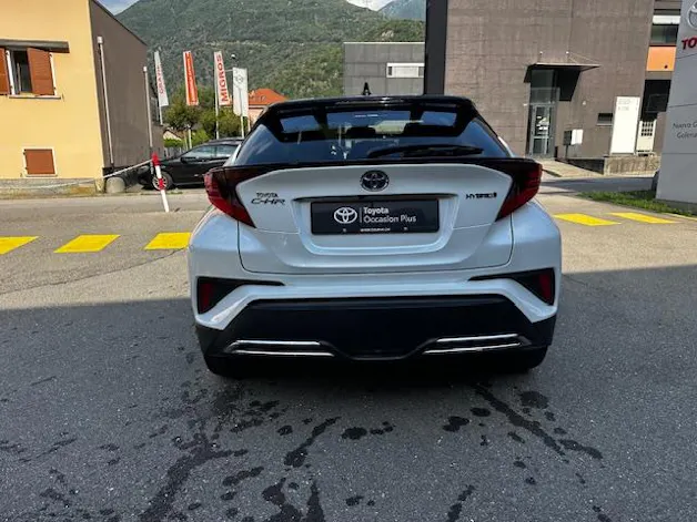 Toyota C-HR 2.0 VVTi HSD Move