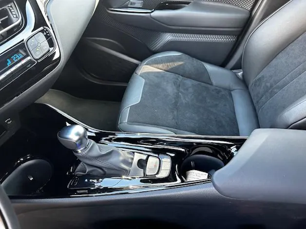 Toyota C-HR 2.0 VVTi HSD Move