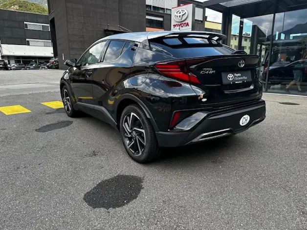 Toyota C-HR 2.0 VVTi HSD Move