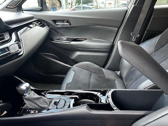 Vehicle image 12 Vehicle image 12