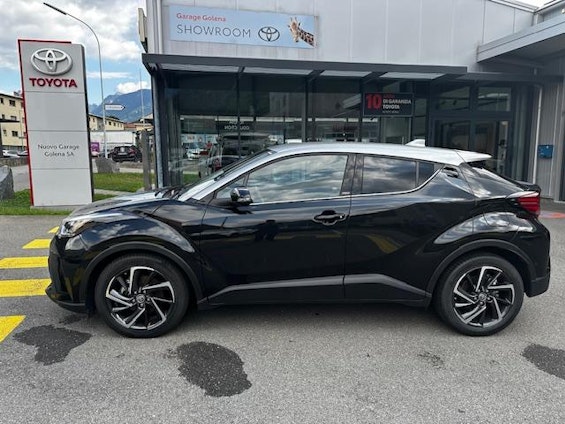 Vehicle image 4 Vehicle image 4