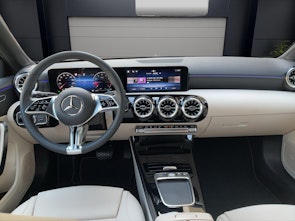 Vehicle image MERCEDES-BENZ A 200 Night Star