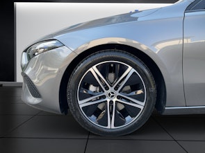 Vehicle image MERCEDES-BENZ A 200 Night Star