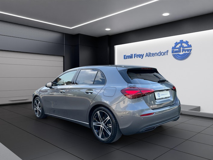 Vehicle image MERCEDES-BENZ A 200