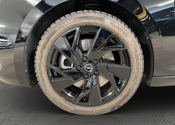 Vehicle image 14 Vehicle image 14