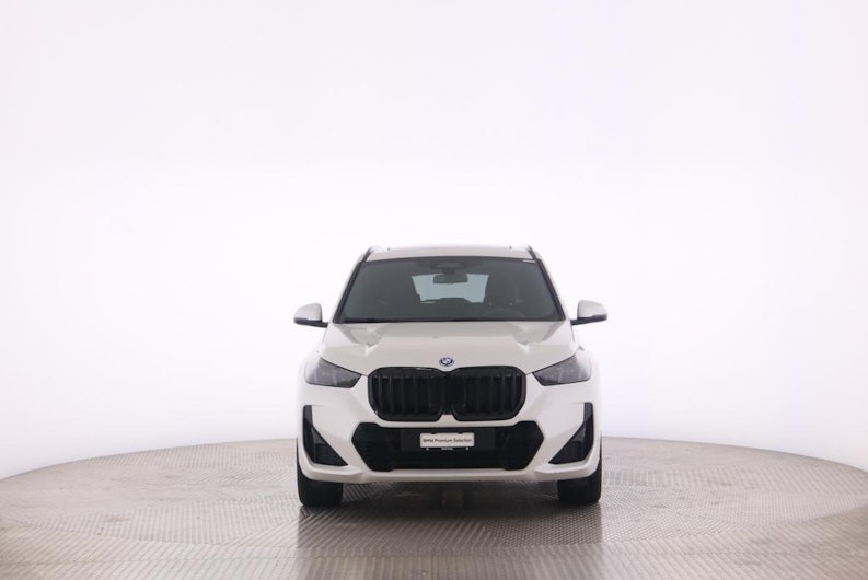 Vehicle image BMW X1