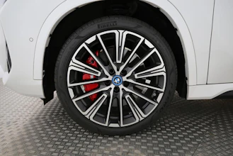 https://vehicle.imgix.net/3885027/de0d5dfb-fba1-44b6-9a6b-7c21c23ede2a.jpg