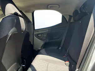Toyota Yaris 1.5 VVT-i HSD Trend