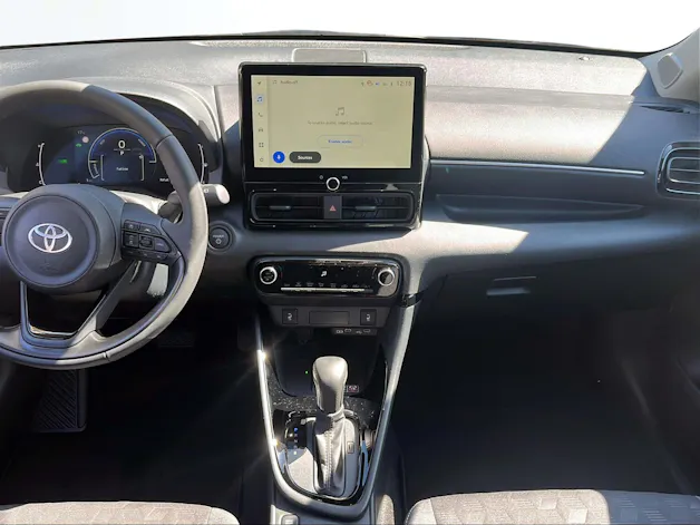 Toyota Yaris 1.5 VVT-i HSD Trend