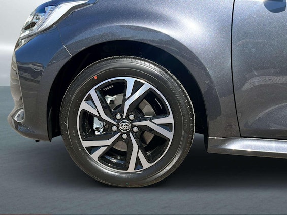 Vehicle image 2 Vehicle image 2