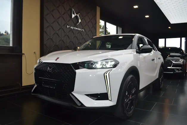 DS Automobiles 3 Crossback E-Tense Bastille