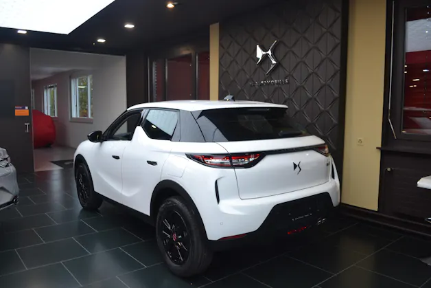 DS Automobiles 3 Crossback E-Tense Bastille