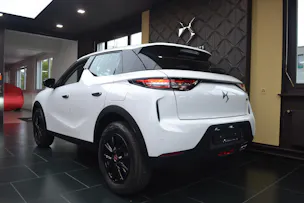 DS Automobiles 3 Crossback E-Tense Bastille