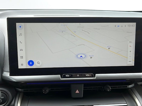 Vehicle image 14