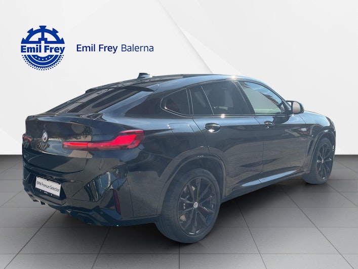 Vehicle image BMW X4
