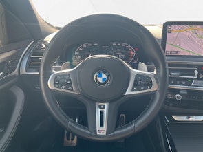 Vehicle image BMW X4 M40i