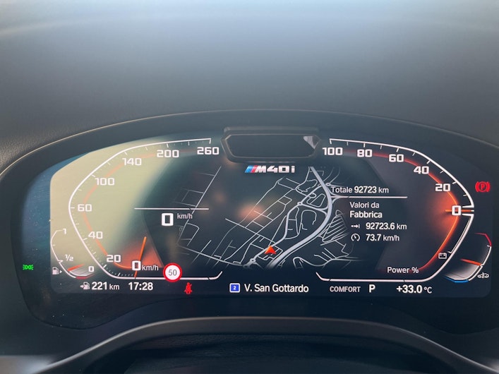 Vehicle image BMW X4