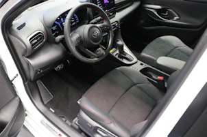 Vehicle image TOYOTA Yaris 1.5 VVT-i HSD GR Sport