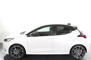 Vehicle image TOYOTA Yaris 1.5 VVT-i HSD GR Sport