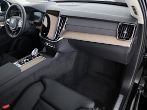 Vehicle image VOLVO XC90 2.0 T8 TE Ultra Dark eAWD