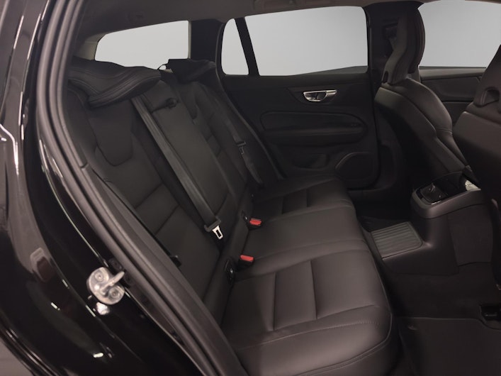 Vehicle image VOLVO V60