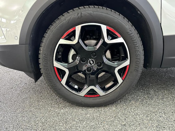 Vehicle image 13 Vehicle image 13