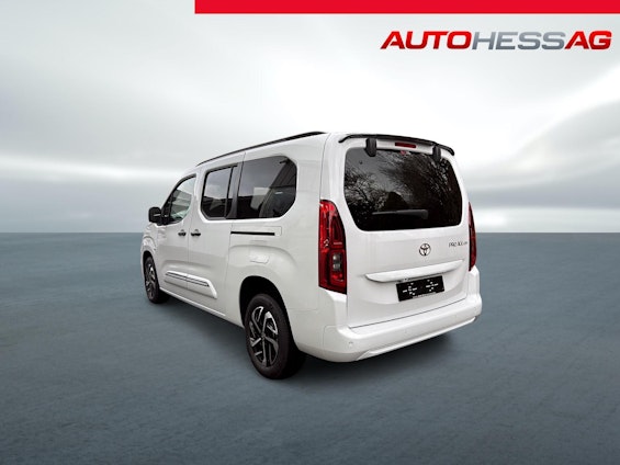 Vehicle image 3 Vehicle image 3