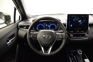 Vehicle image TOYOTA Corolla Cross 2.0 HSD Trend AWD-i