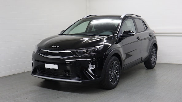 First vehicle image