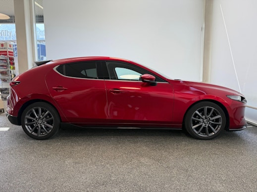 MAZDA 3 Hatchback 2.0 180 Revolution 3