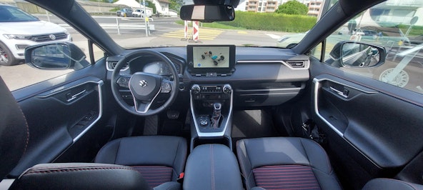 Vehicle image 5