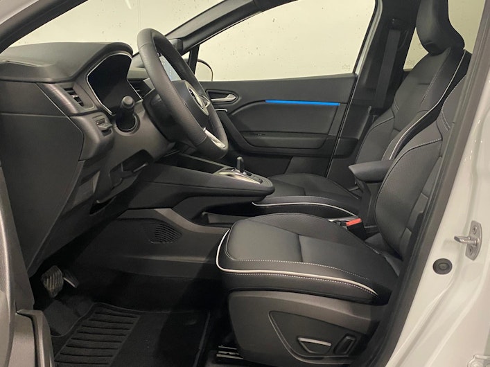 Vehicle image MITSUBISHI ASX