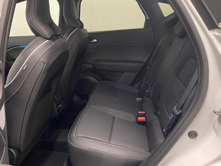 Vehicle image MITSUBISHI ASX