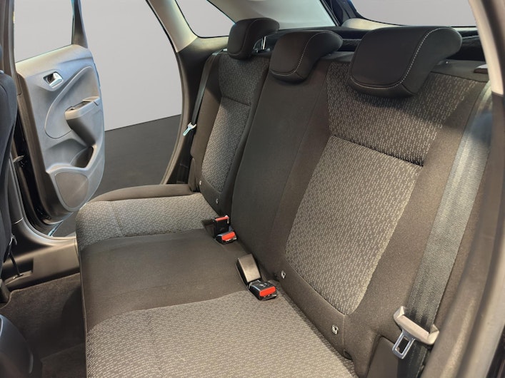 Vehicle image OPEL CROSSLAND