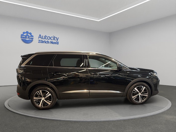 Vehicle image PEUGEOT 5008