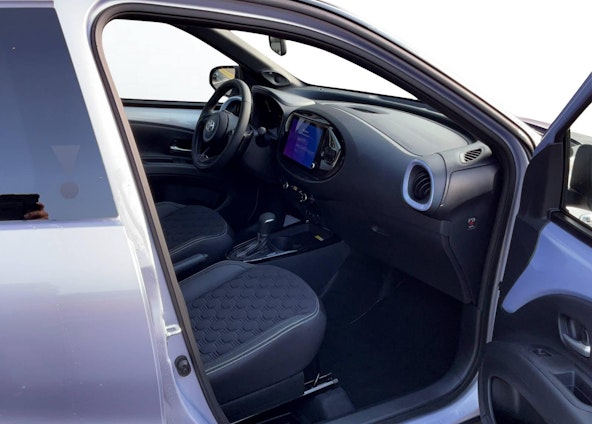 Vehicle image 5 Vehicle image 5