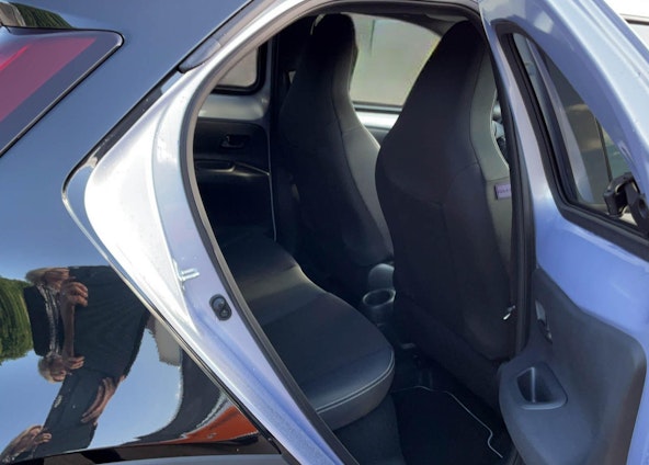 Vehicle image 25 Vehicle image 25