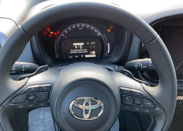 Vehicle image 2 Vehicle image 2