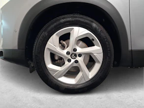 https://vehicle.imgix.net/3886032/fd72e588-b737-4e14-a0e9-770a1265bcb2.jpg