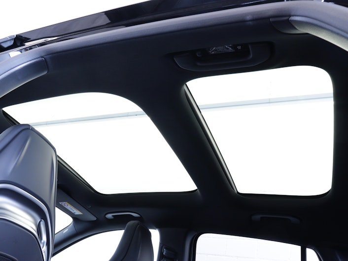 Vehicle image MERCEDES-BENZ GLA 35 AMG