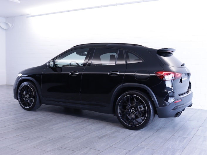 Vehicle image MERCEDES-BENZ GLA 35 AMG