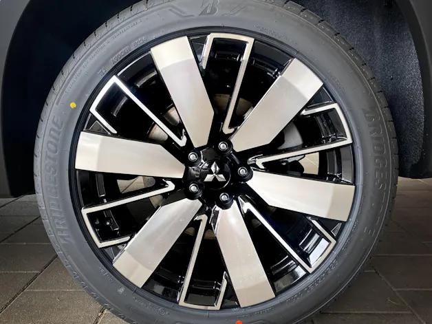 Mitsubishi Outlander 2.4 PHEV Intense 4x4
